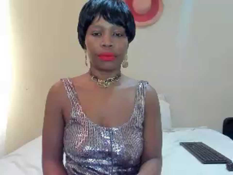 AfricanSquirtingQueen cam recording