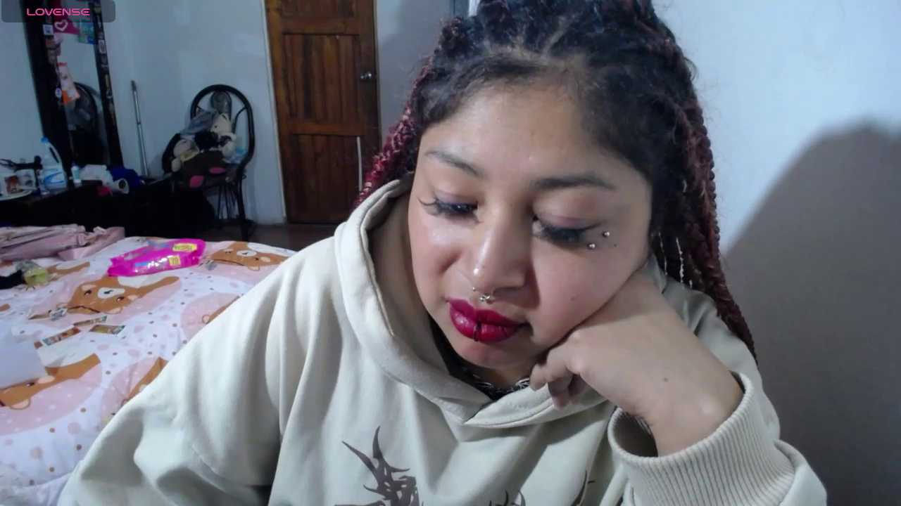 Ashly69_
