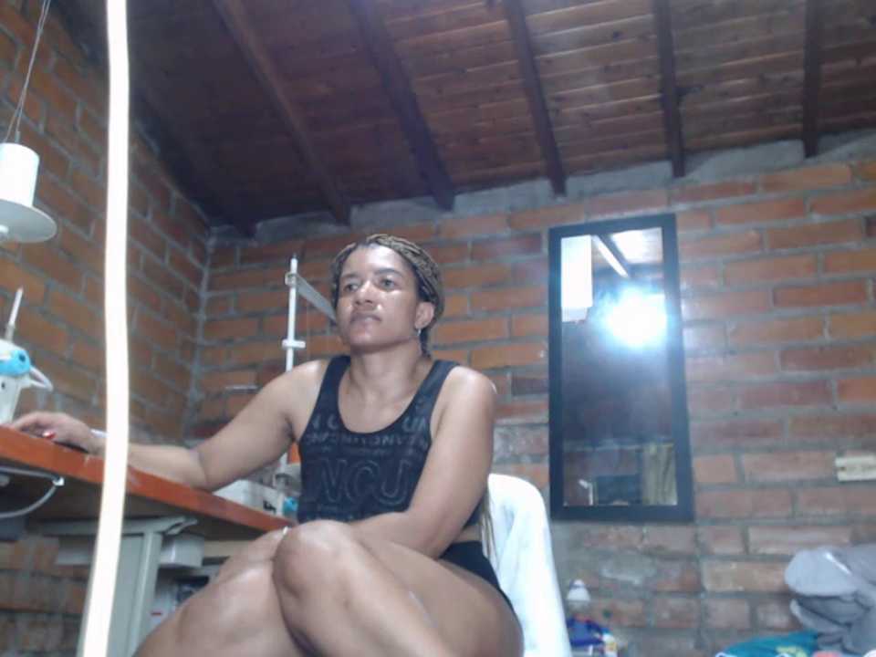 Bigassmommy_x cam recording