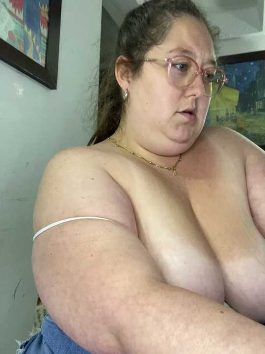 Chloee_Peach
