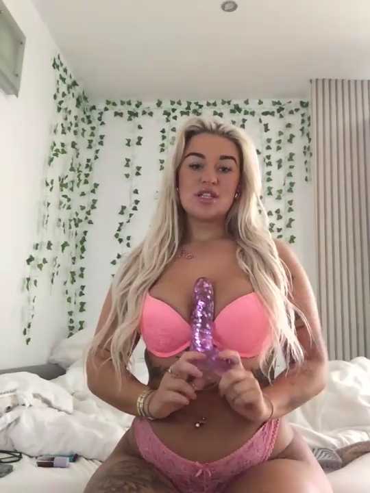 CurvyGxxx profile picture