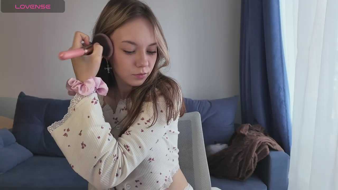 Emyy_Lunar
