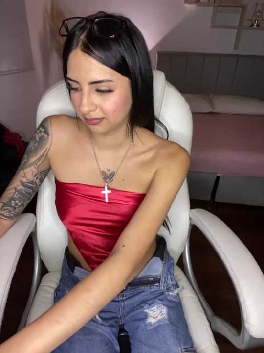Hilary_pinkk cam recording