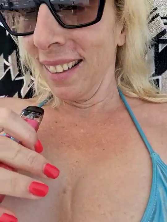 Ina_HotX