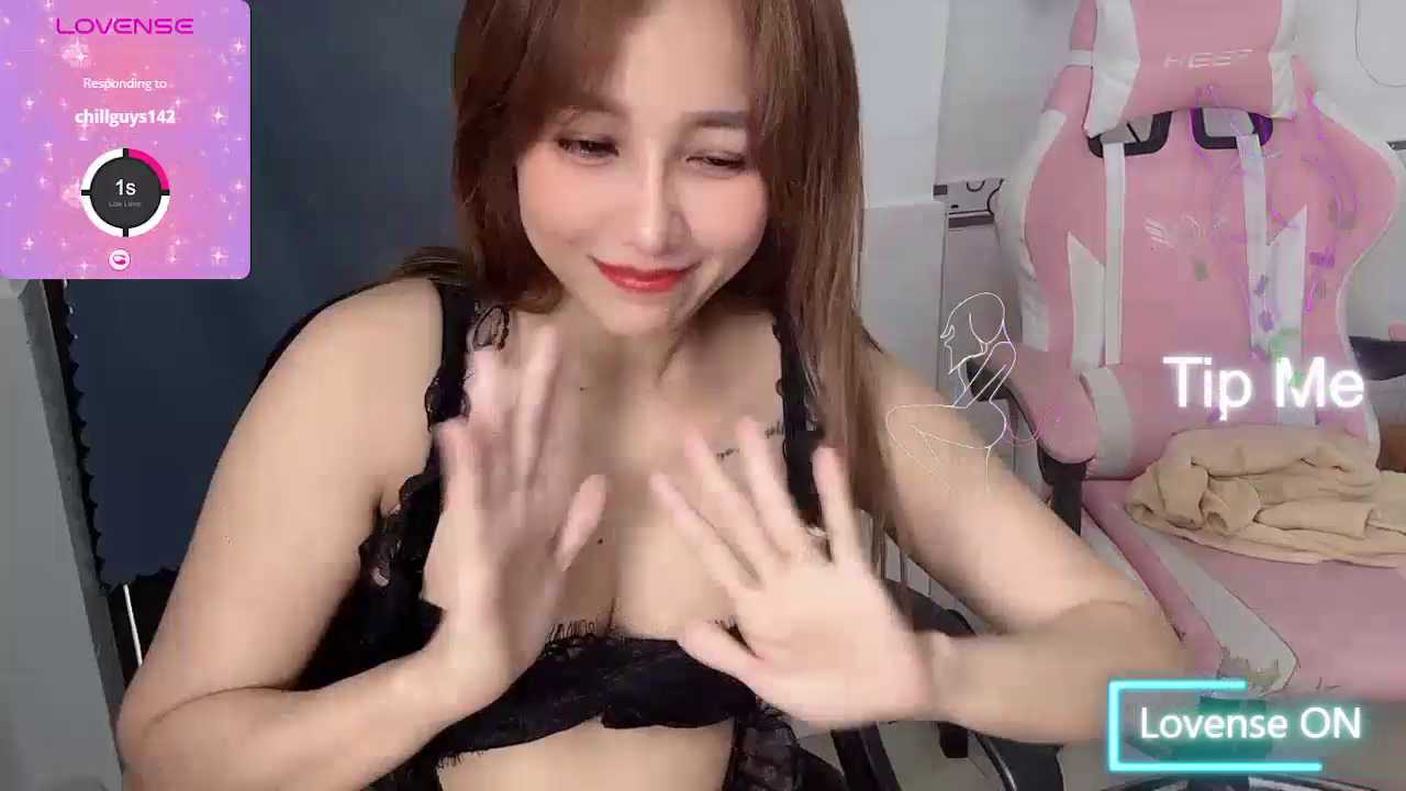 KellyPham22