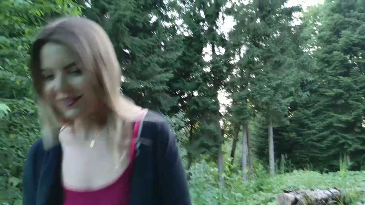 LaraBlond