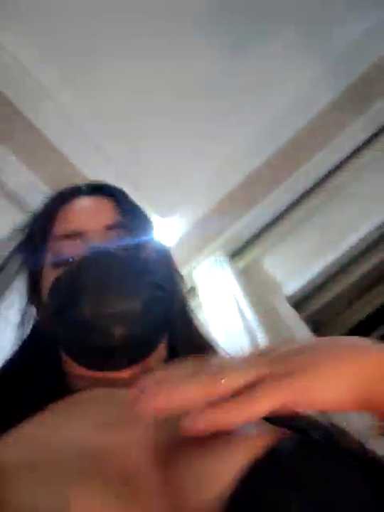 Lola-Bee cam recording