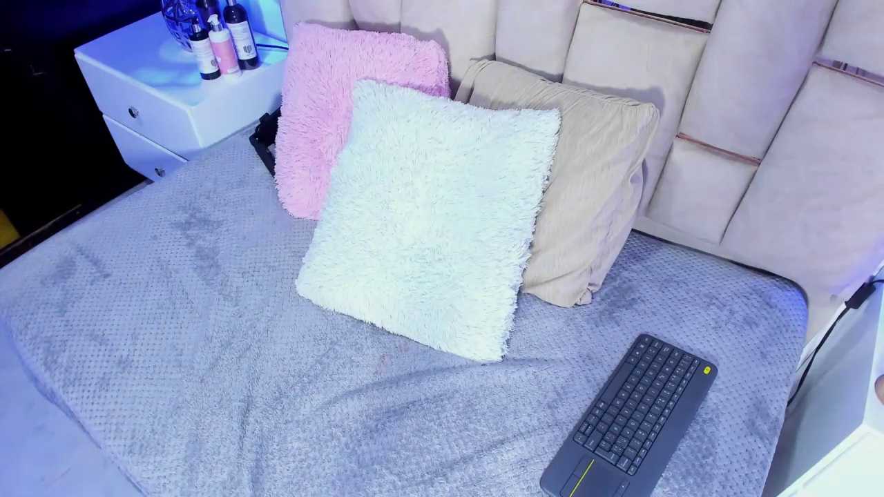 Naughty-Milf_ cam recording