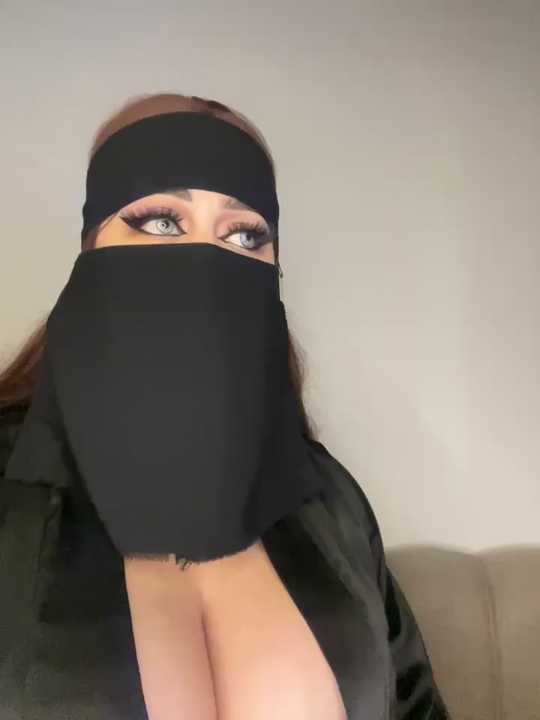 QueenDina777