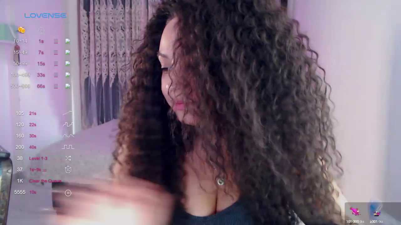 _Just_a_queen_3 cam recording