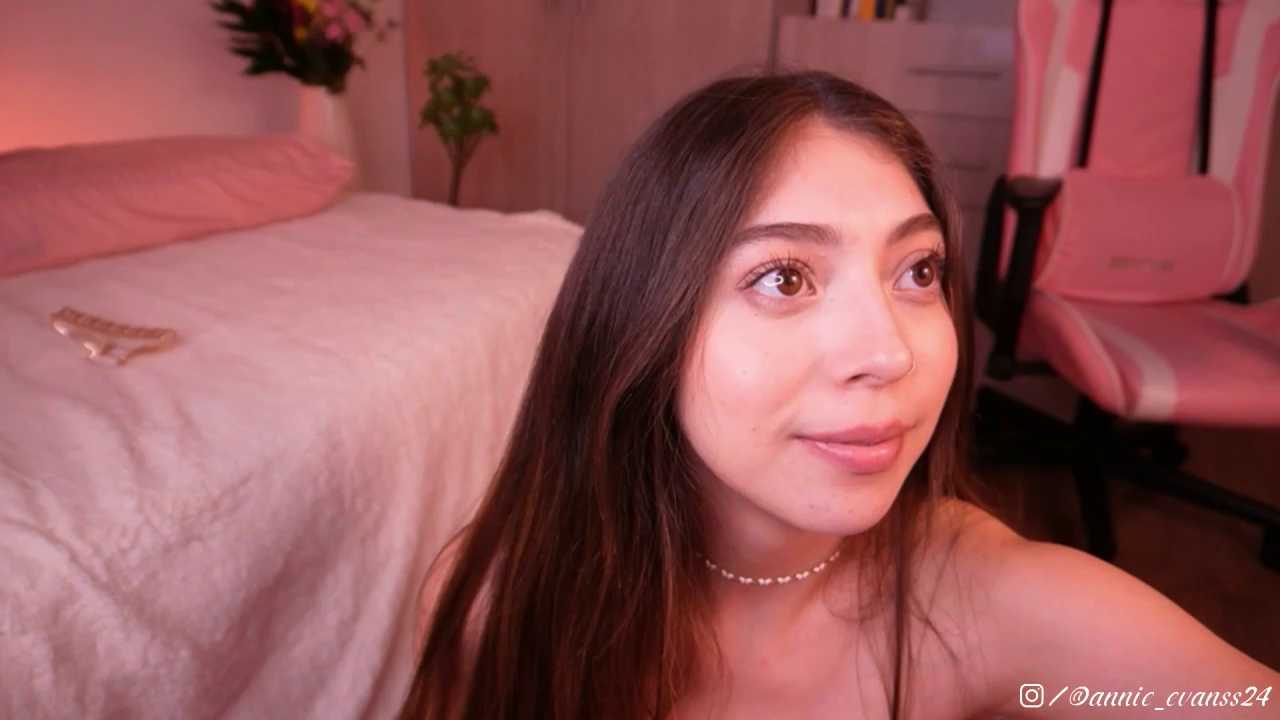 annie24_evans