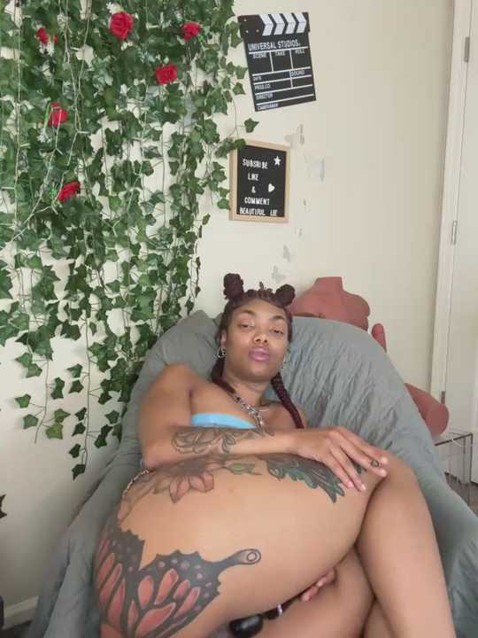 butterflybootyy