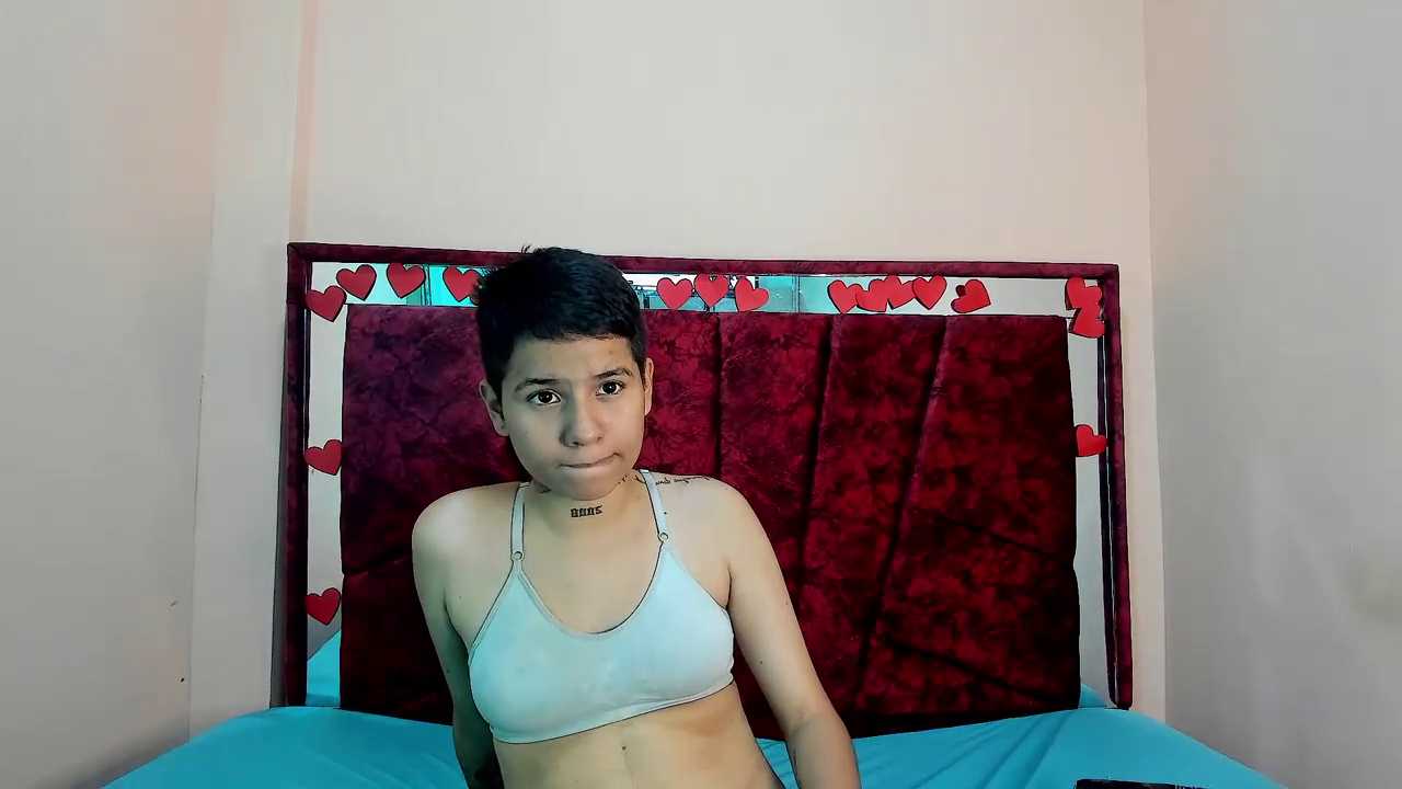 cami_hots