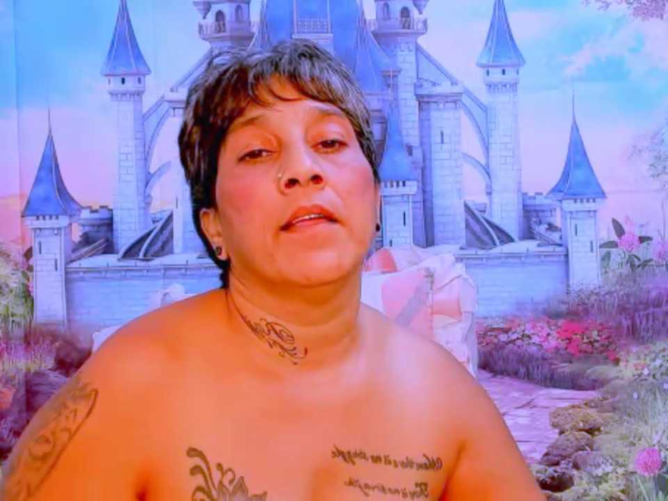 indianroxy cam recording