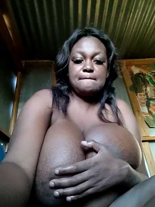 kinkybustyangel