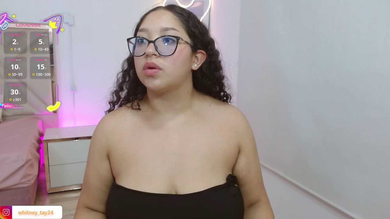 whitney_tay